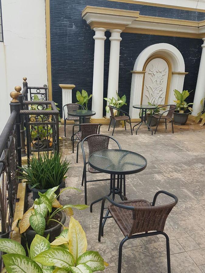 The Backpacker Semarang Hostel Exterior photo